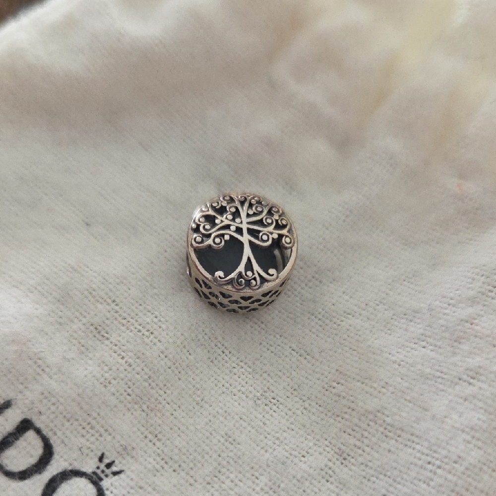 Pandora Elegant Silver Tree of Life Charm